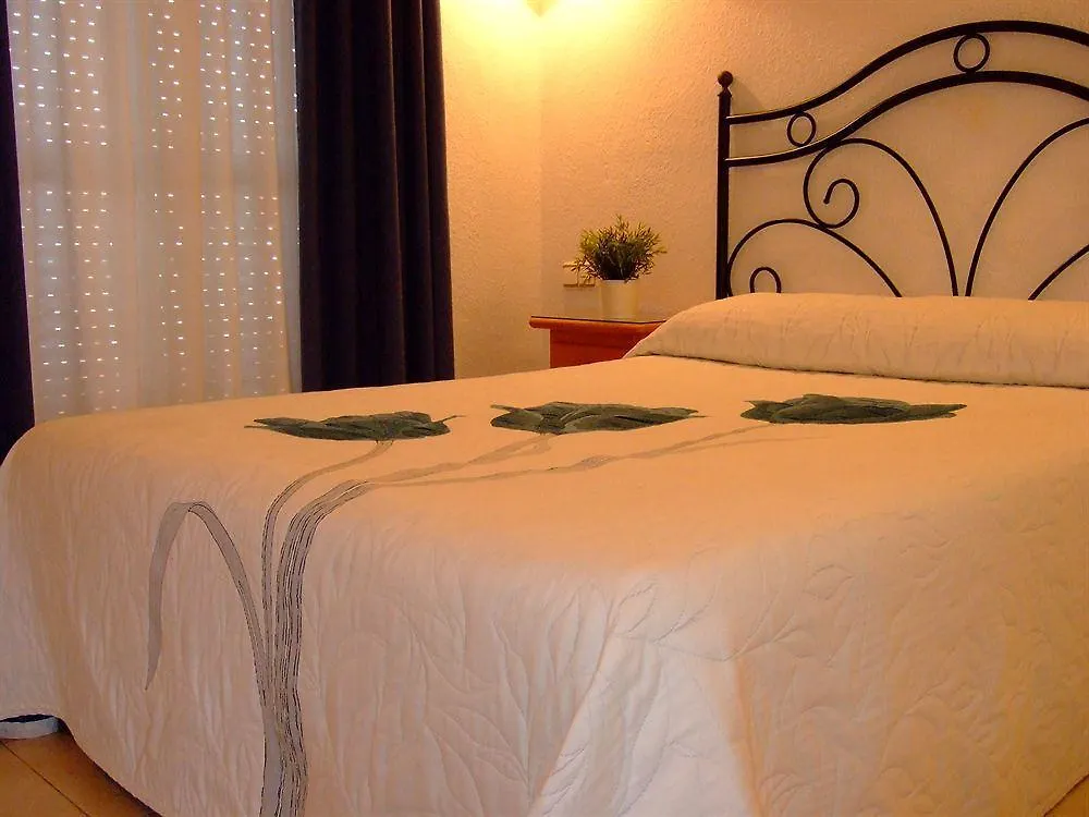 Hostal Juan De Austria II Aguadulce  0*, Aguadulce (Almeria) İspanya